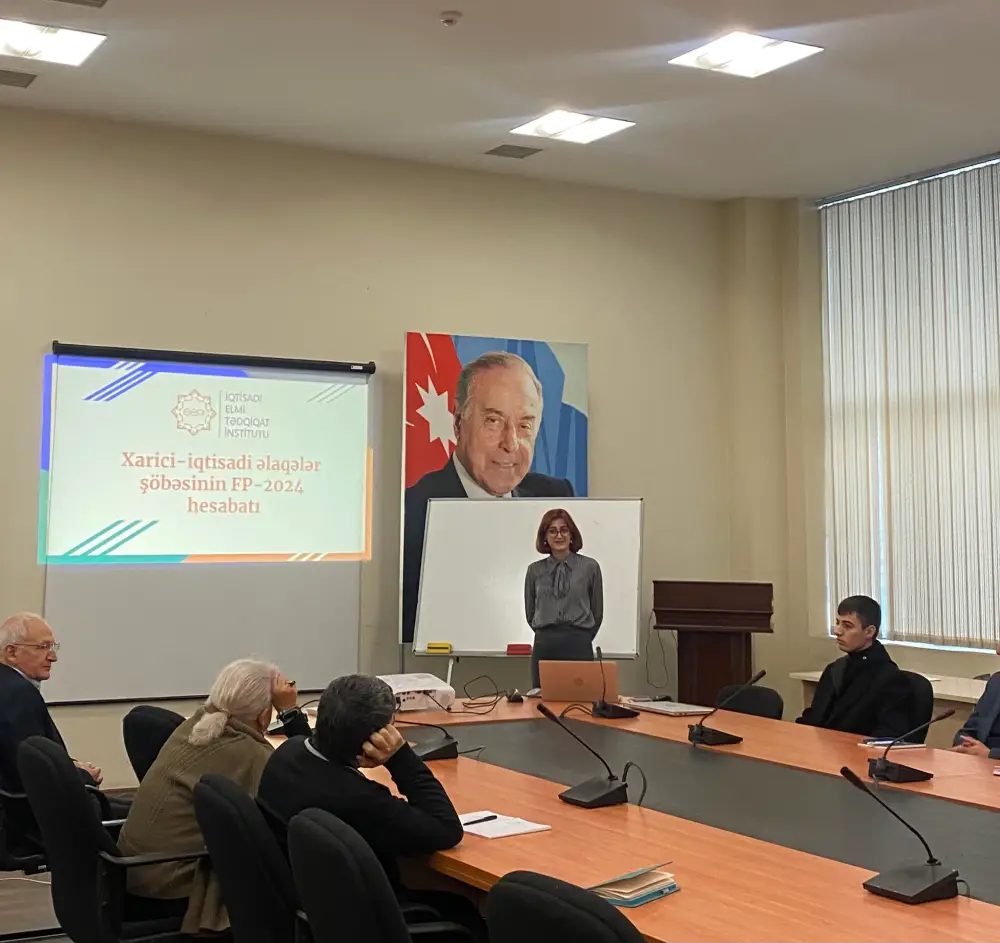 İnstitutun illik hesabat seminarları davam edir